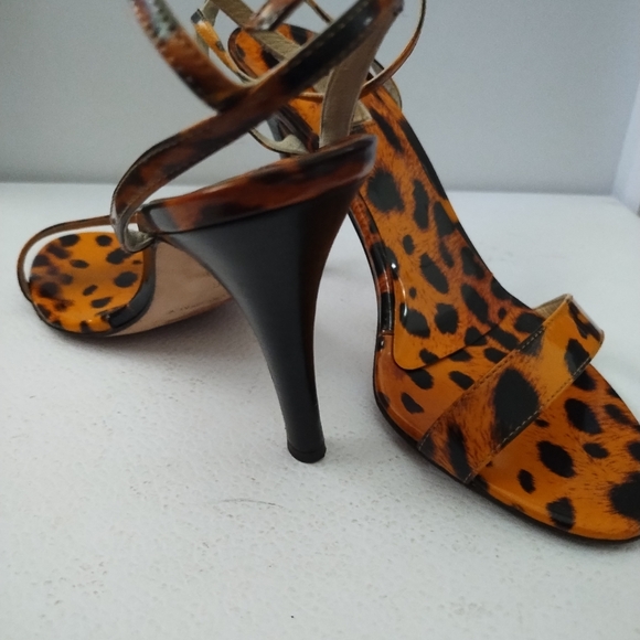 MICHAEL KORS SANDALS - Picture 5 of 8